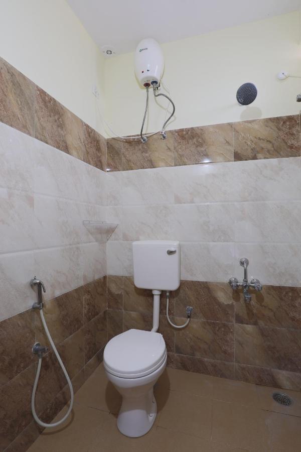 Green Tree Hotel-Near Vfs Global And Ramee Mall Ченнаї Екстер'єр фото