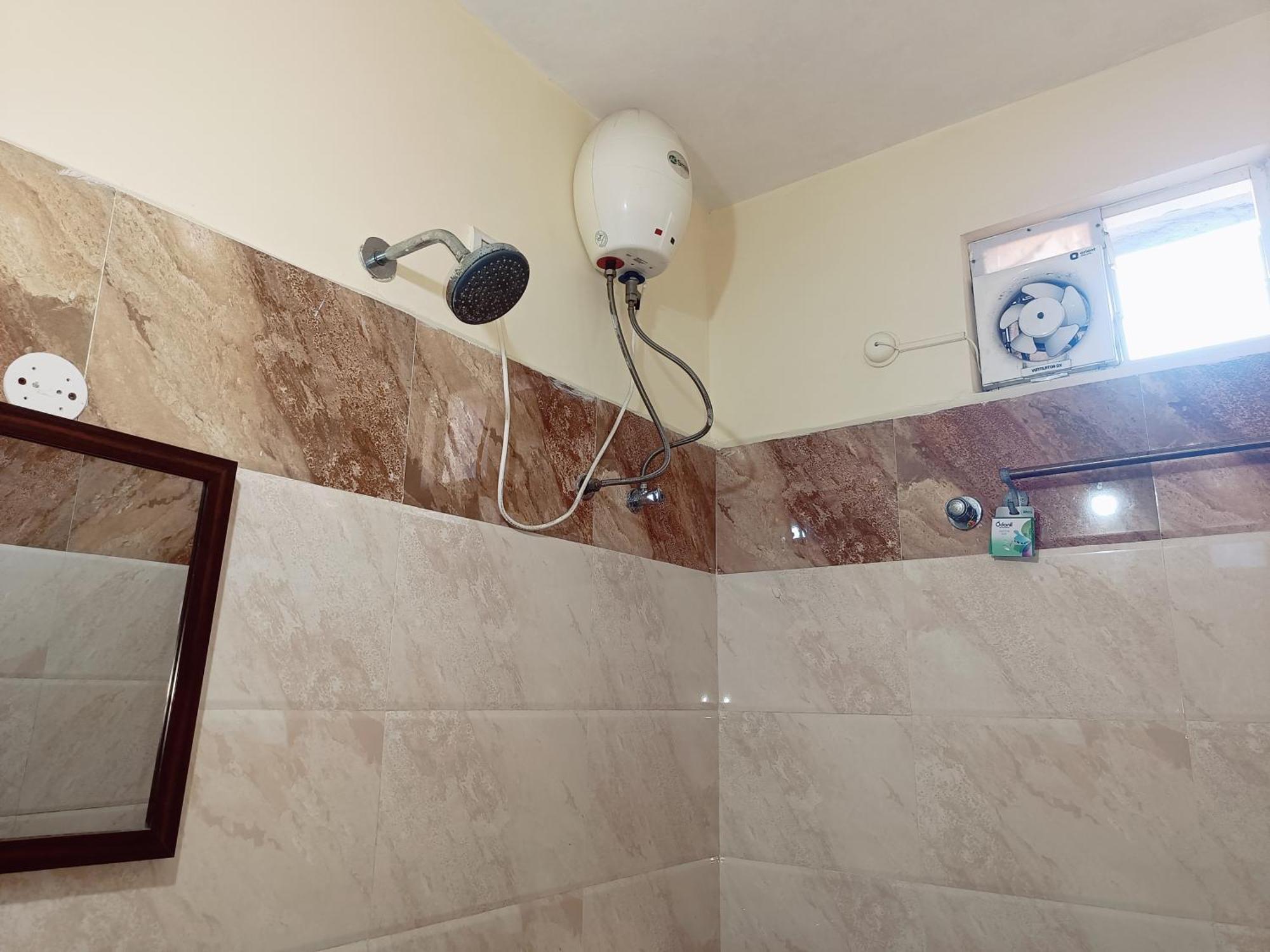Green Tree Hotel-Near Vfs Global And Ramee Mall Ченнаї Екстер'єр фото